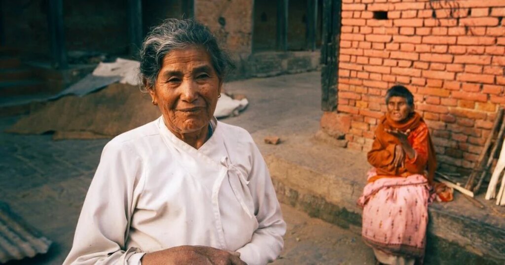 Study confirms living in a poor area ups dementia risk | Health and Wellness